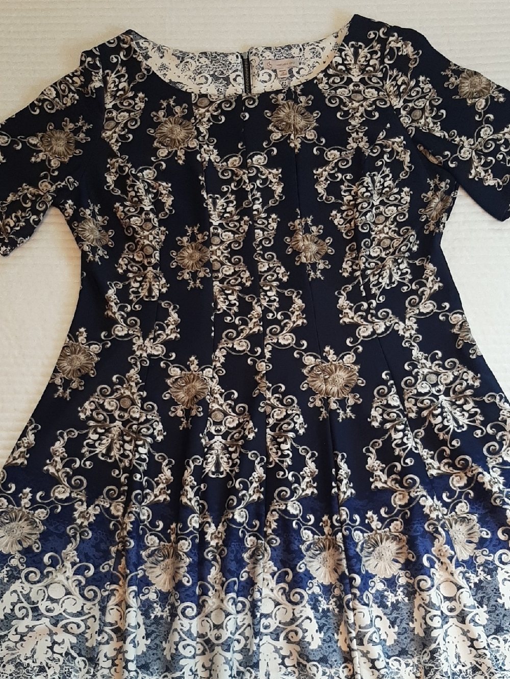 Dress CB Established 1962 Women's Size 18 Dark Navy White And Tan Floral